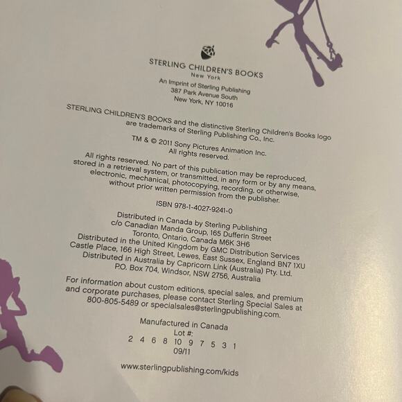 Arthur Christmas The Movie Storybook Kids Book w/ Behind the scenes art Holiday - Picture 6 of 7